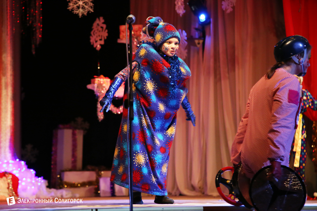 сказка в школе искусств, Солигорск, рождество