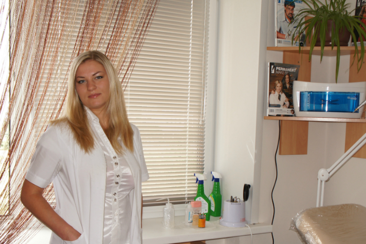 Перманентный макияж губ