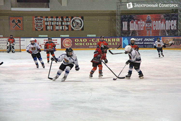 хоккей в Солигорске