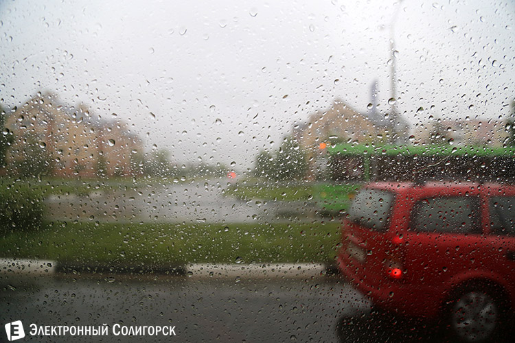 сильный дождь в Солигорске