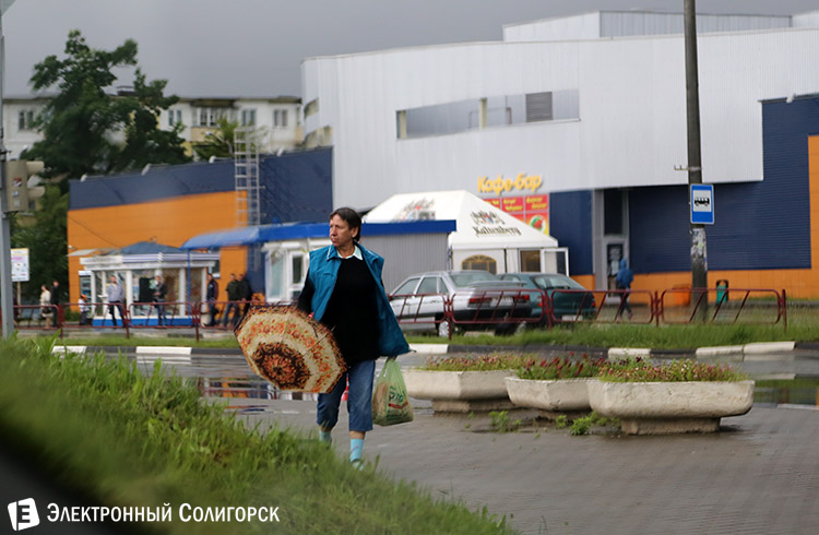 сильный дождь в Солигорске