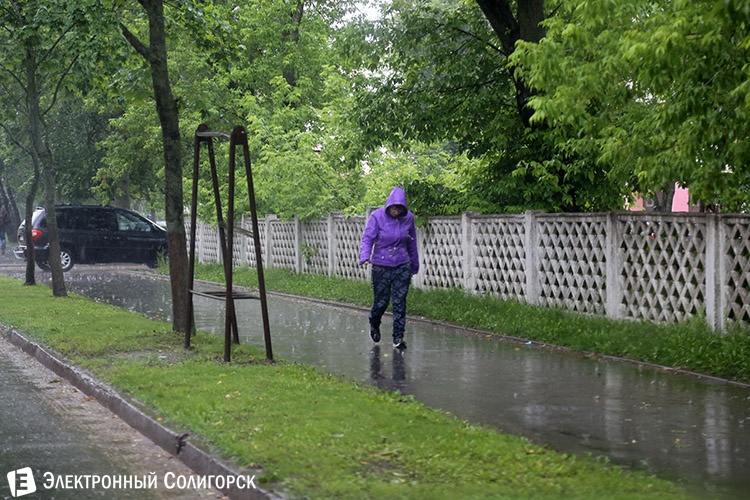 сильный дождь в Солигорске