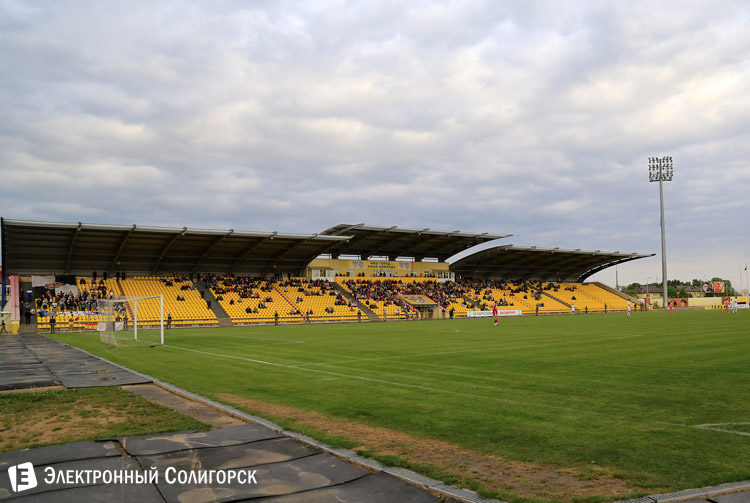 стадион Строитель