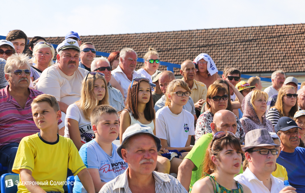 Футбольный матч Слуцк - Батэ