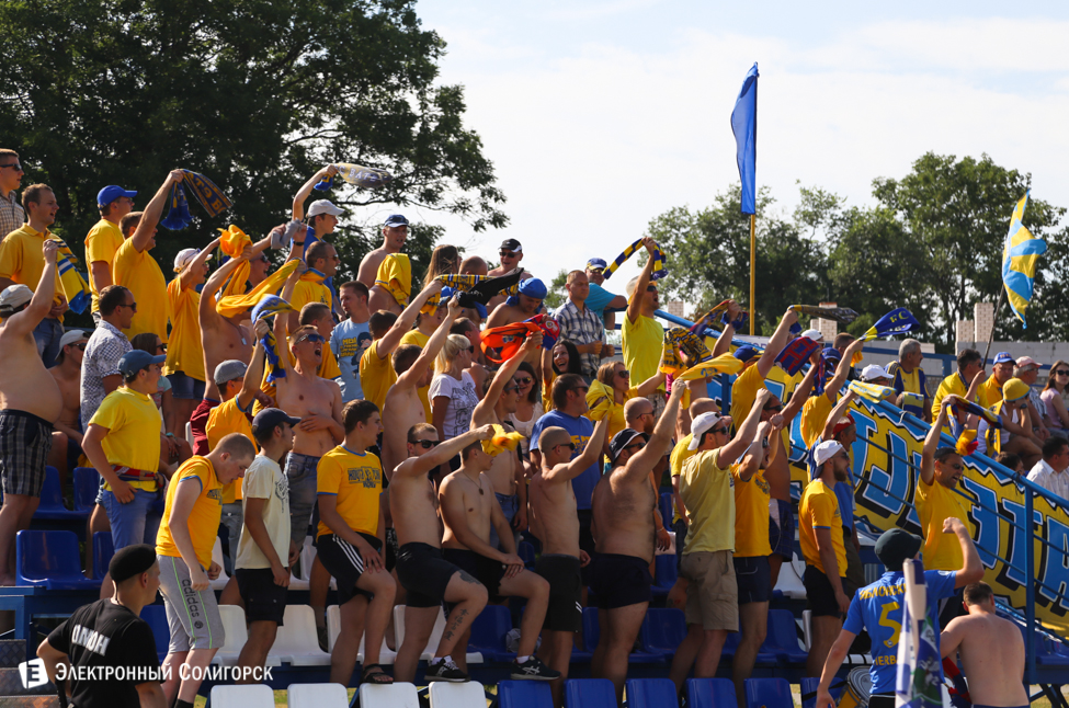 Футбольный матч Слуцк - Батэ