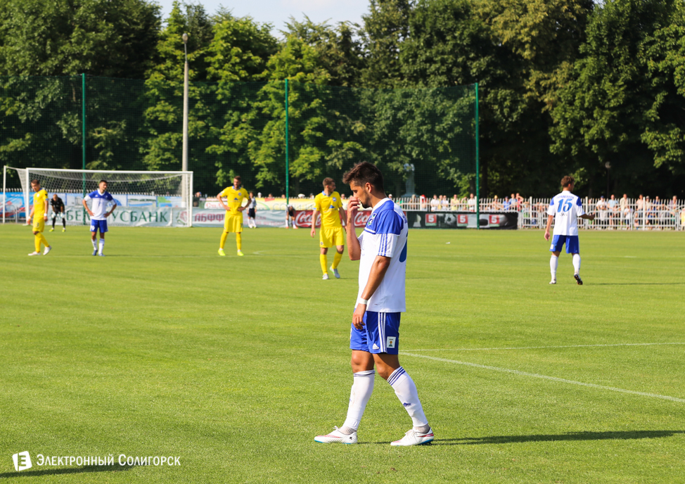 Футбольный матч Слуцк - Батэ