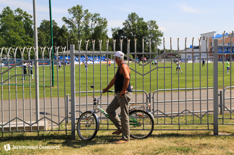 Футбольный матч Слуцк - Батэ