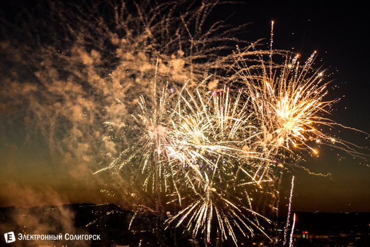 салют в Солигорске