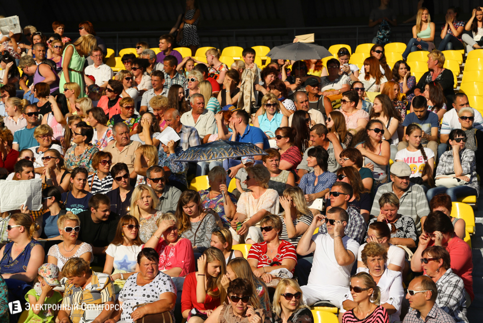 Концерт в Солигорске Мила Нитич и Тео