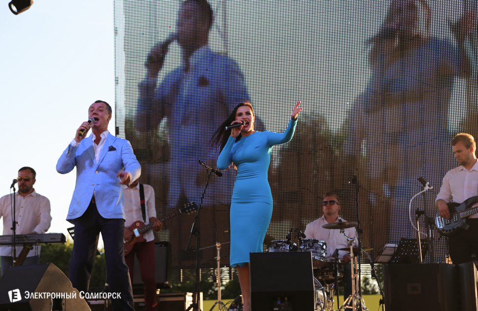 Концерт в Солигорске Мила Нитич и Тео