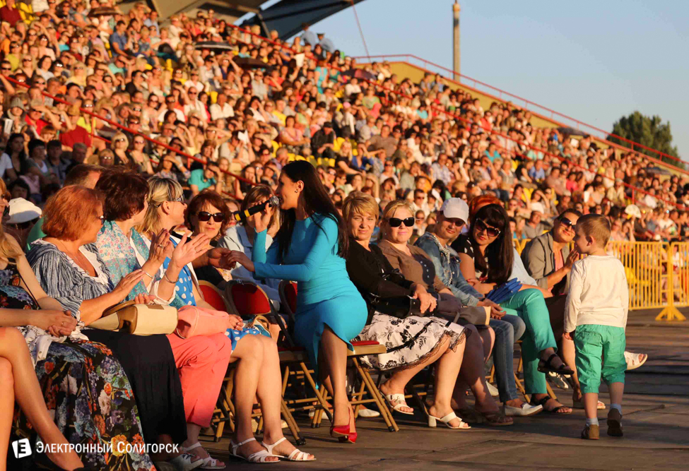 Концерт в Солигорске Мила Нитич и Тео