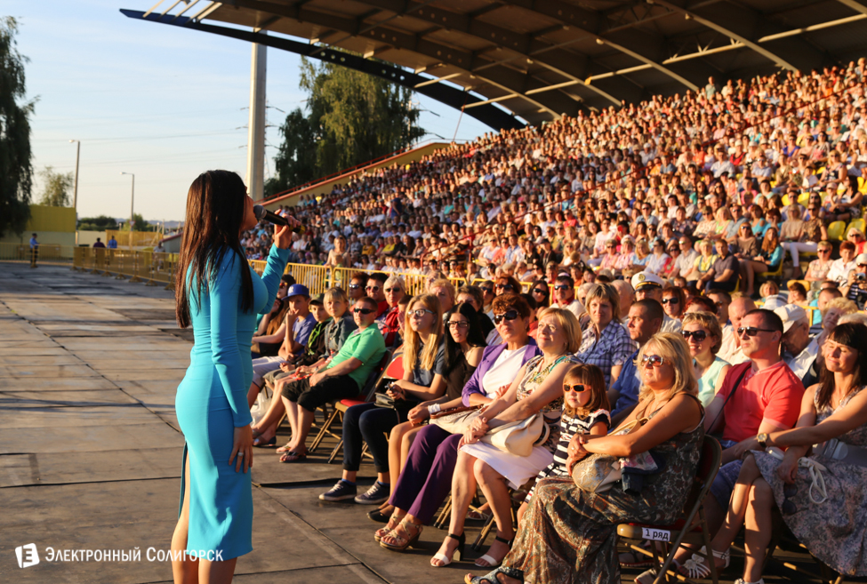 Концерт в Солигорске Мила Нитич и Тео