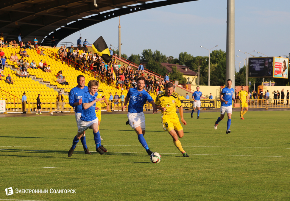 Шахтер Солигорск - Гленавон