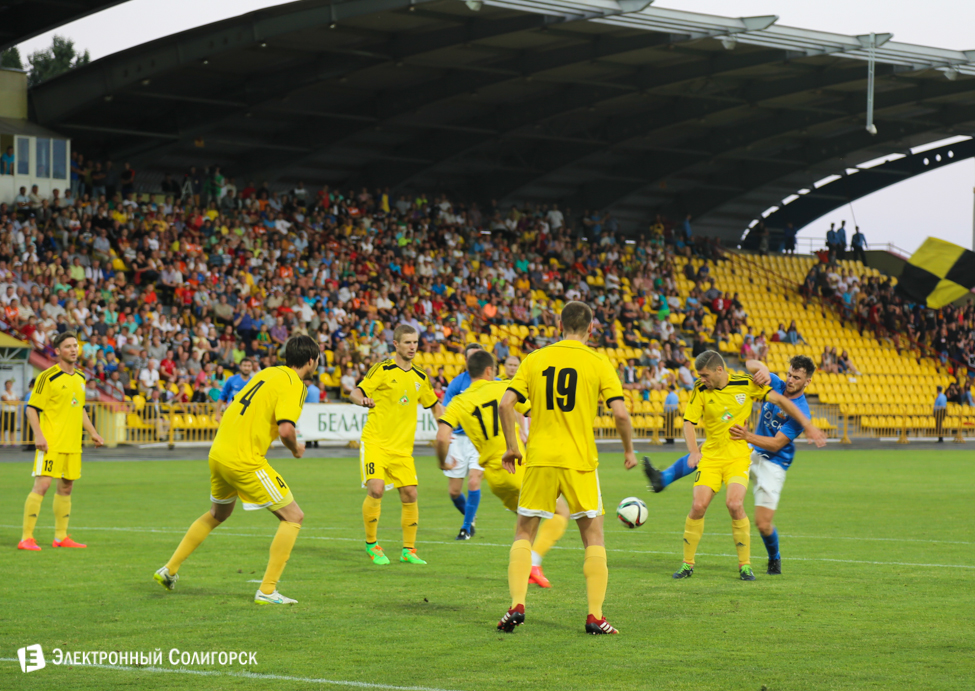 Шахтер Солигорск - Гленавон