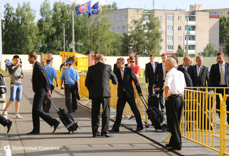Шахтер Солигорск - Гленавон