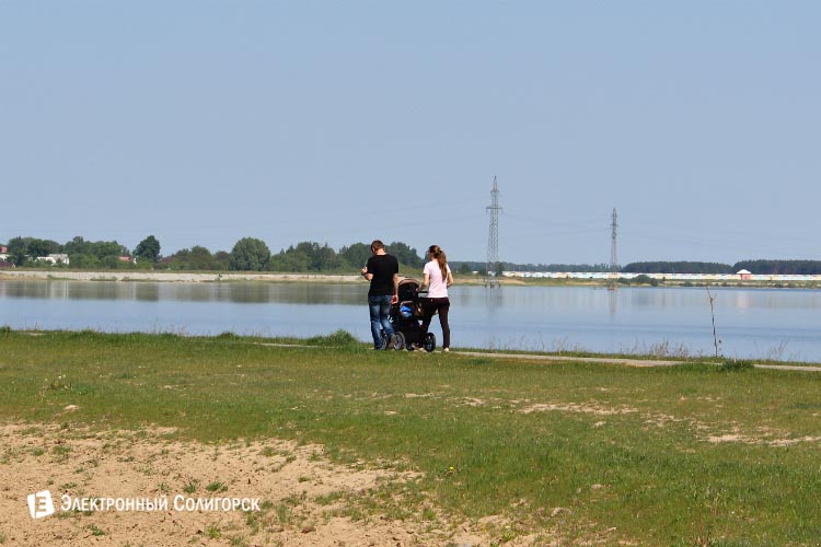 Место для прогулок семьёй детский пляж солигорска