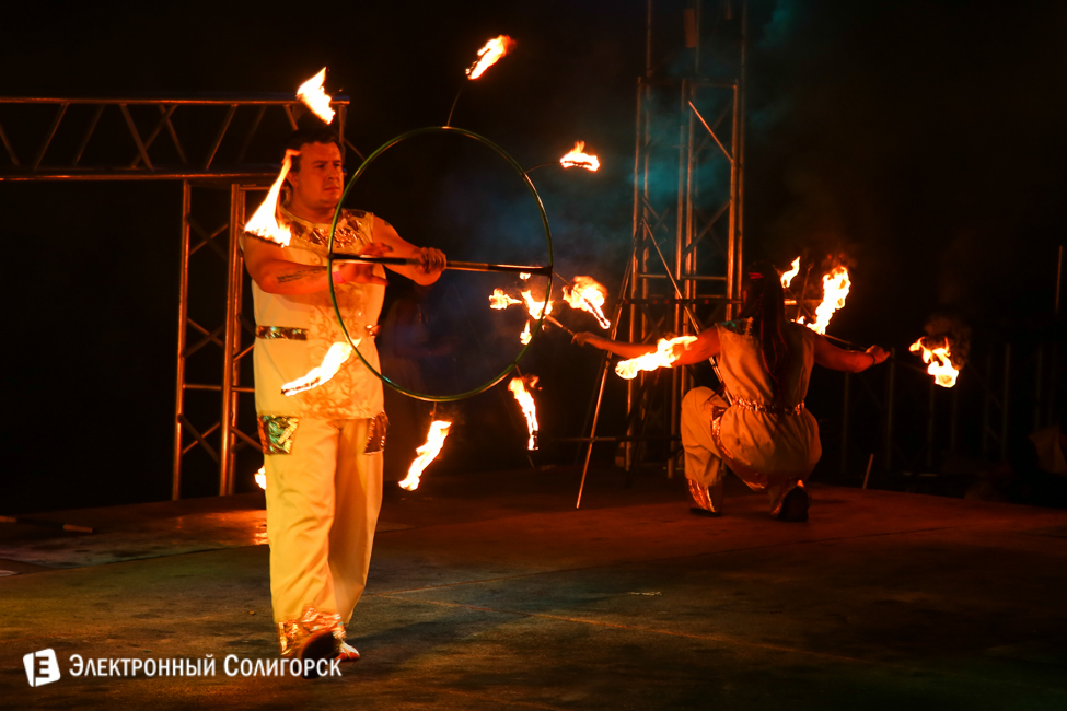 шоу огня в Солигорске