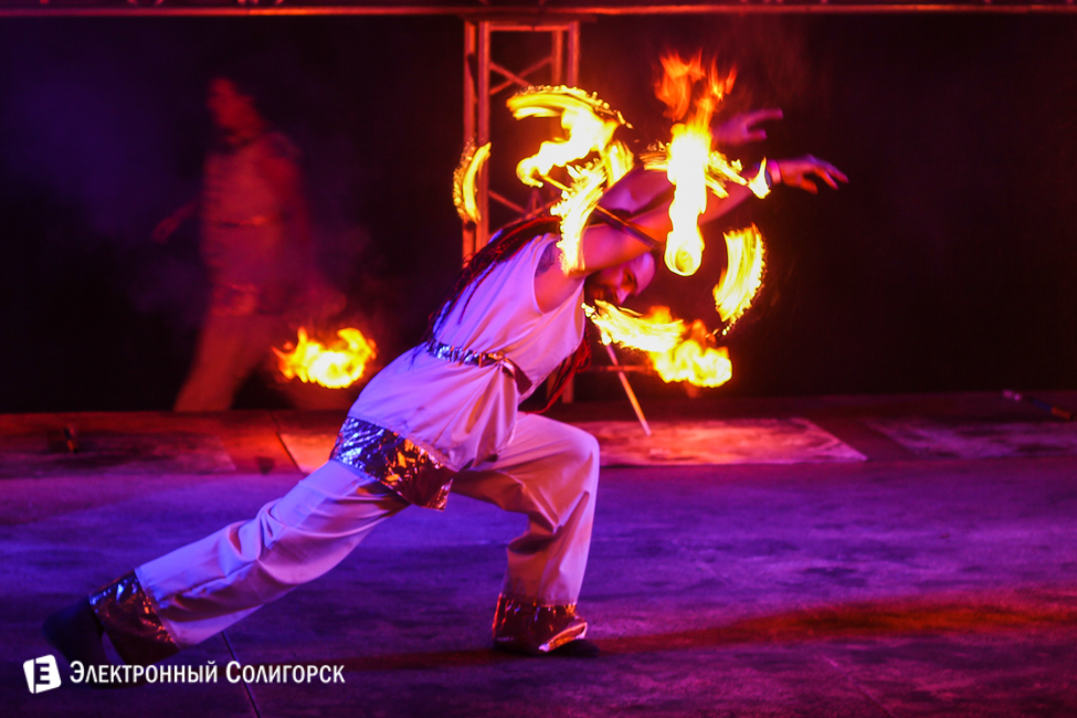 шоу огня в Солигорске