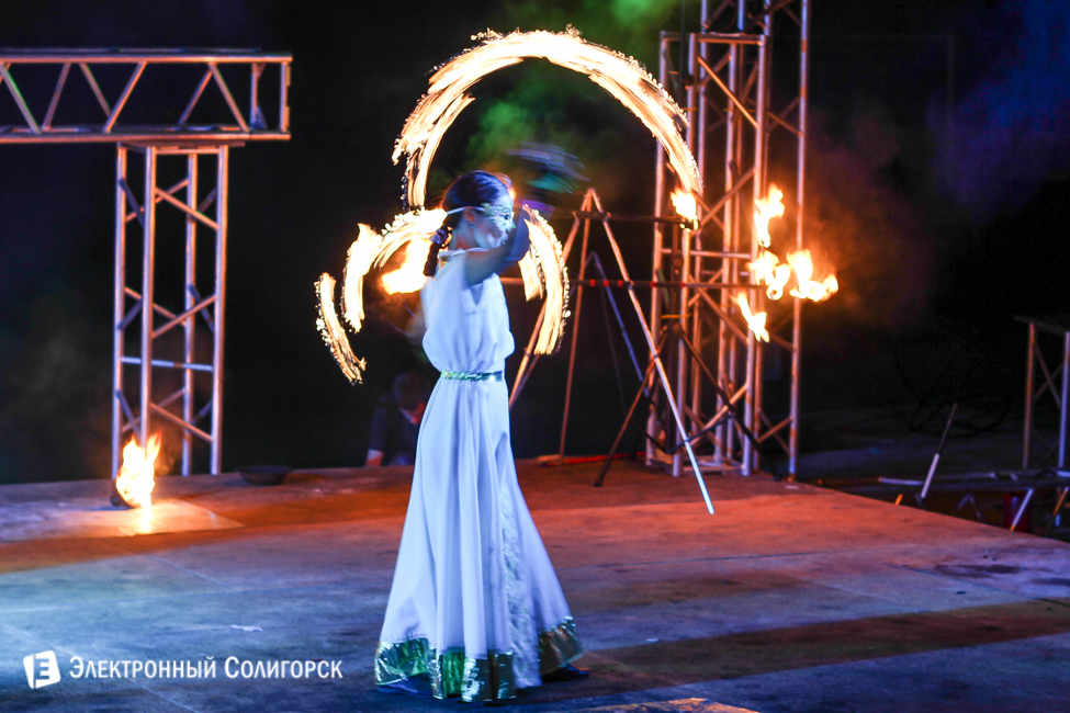 шоу огня в Солигорске