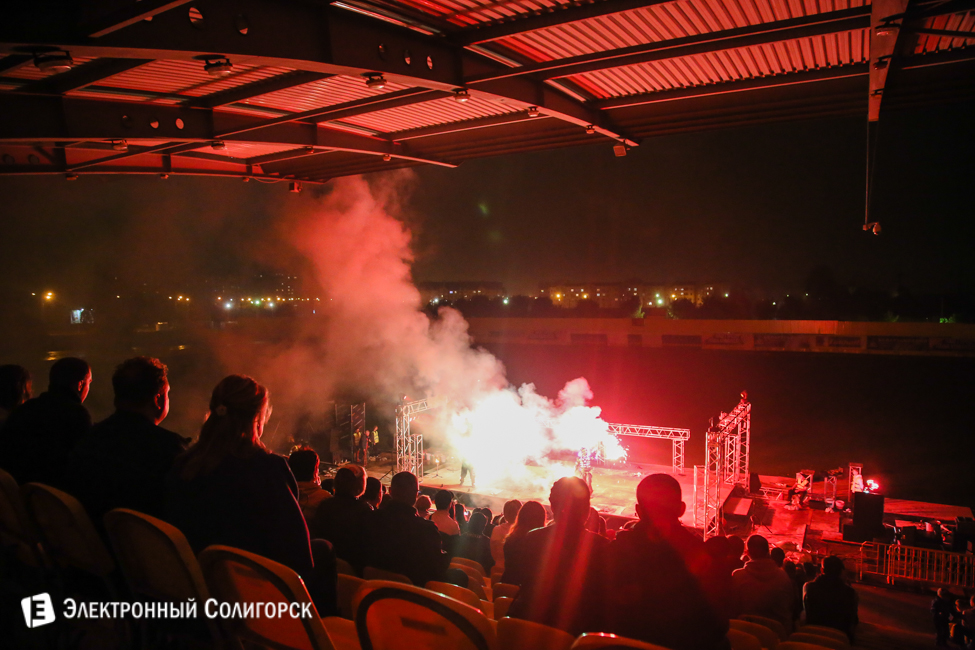 шоу огня в Солигорске