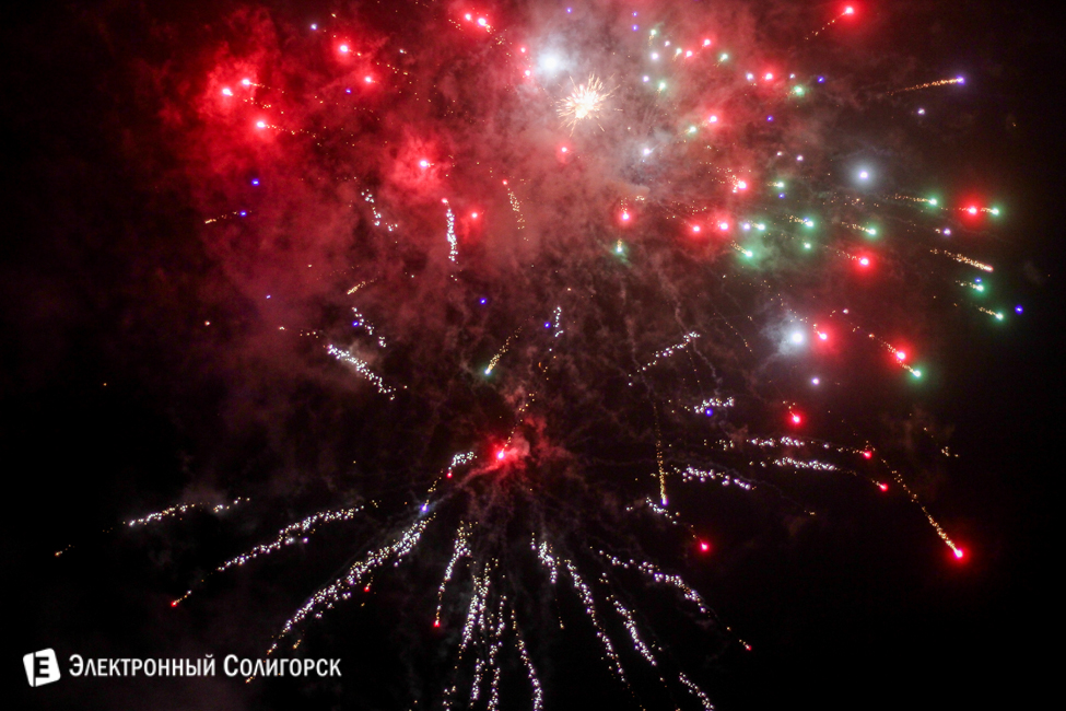 шоу огня в Солигорске