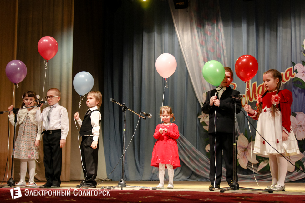 Солигорск 8 марта