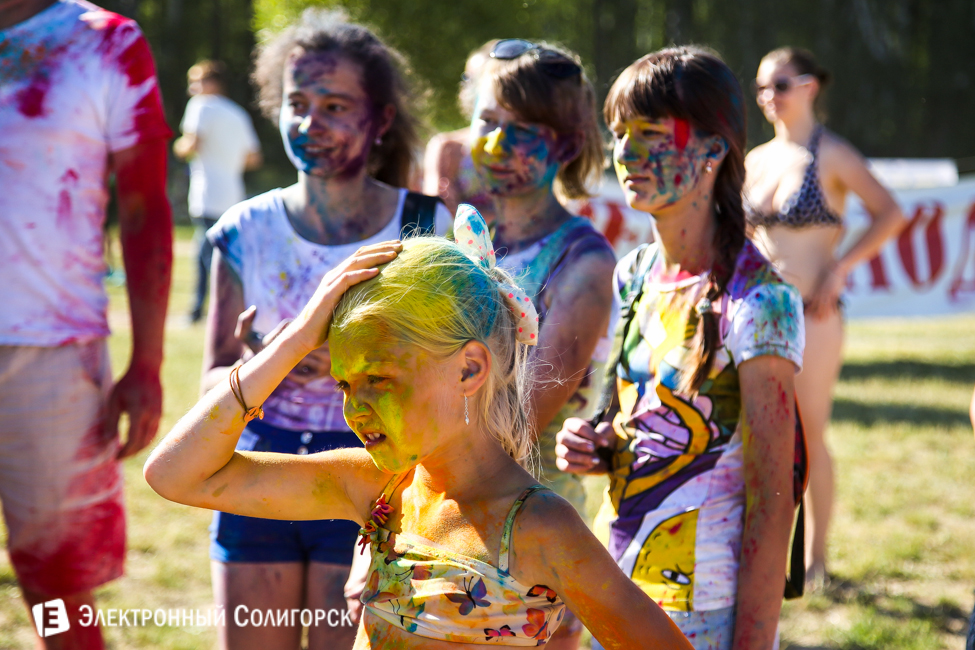 фестиваль красок Holidance Солигорск