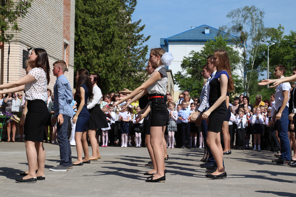 последний звонок 2016 солигорск 3 школа