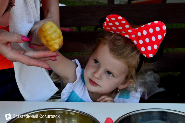 сувенир восковая рука солигорск