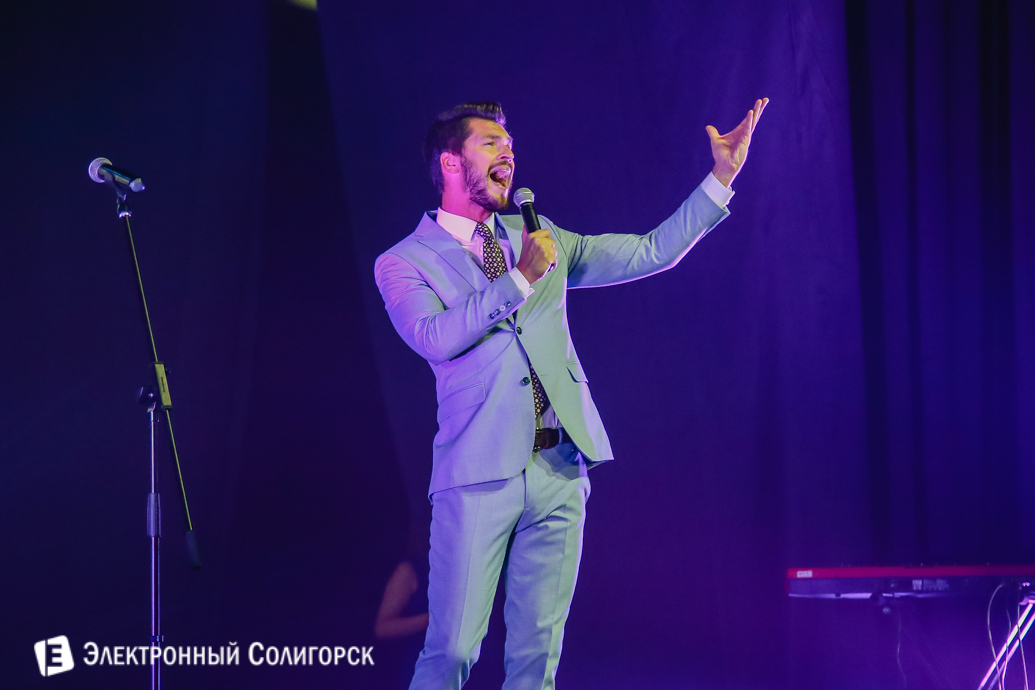 певец Герман Титов