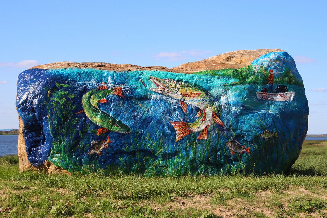 камень у дороги Солигорск