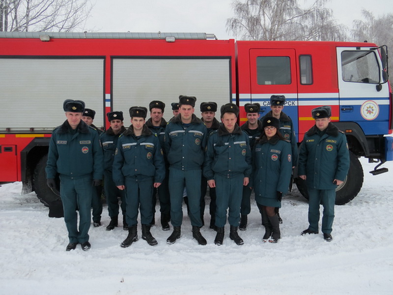 Солигорские спасатели отметили профессиональный праздник в проруби