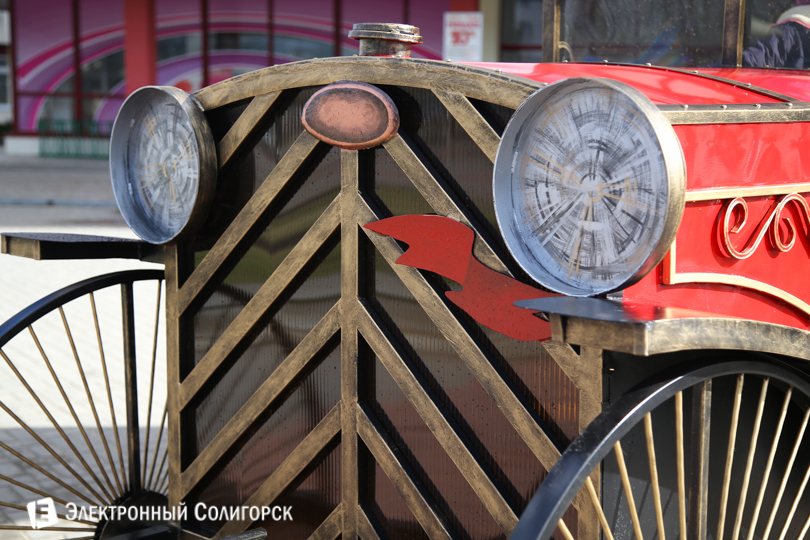 скульптура автомобиль Солигорск