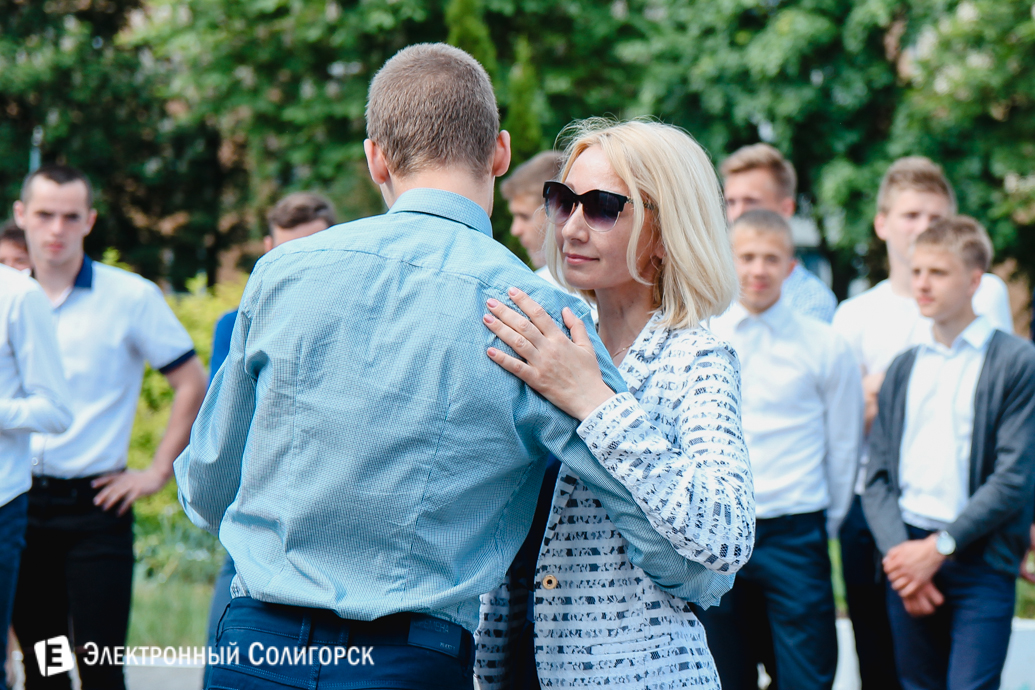 последний звонок школа№8 Солигорск 2017