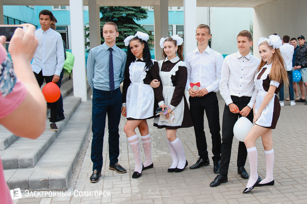 последний звонок школа№8 Солигорск 2017
