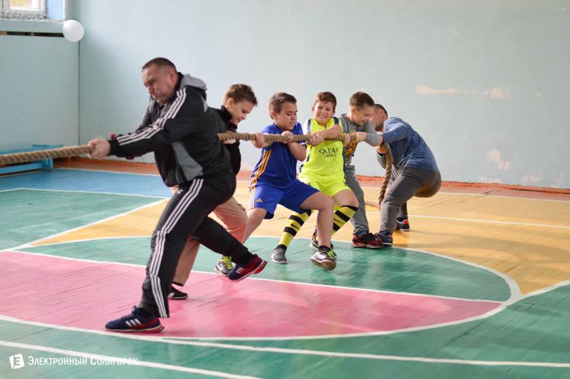СШ №1 Солигорск праздник