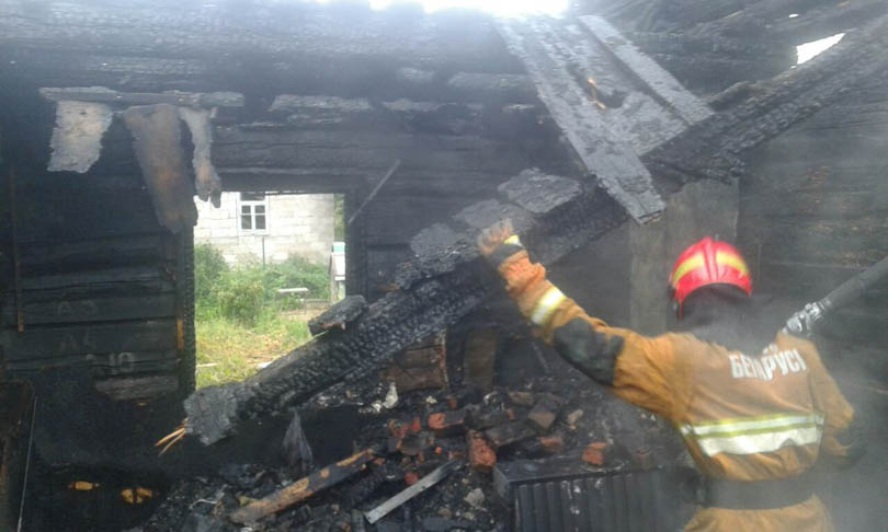 пожар в д.Летенец, с/т Радуга-90, Солигорск