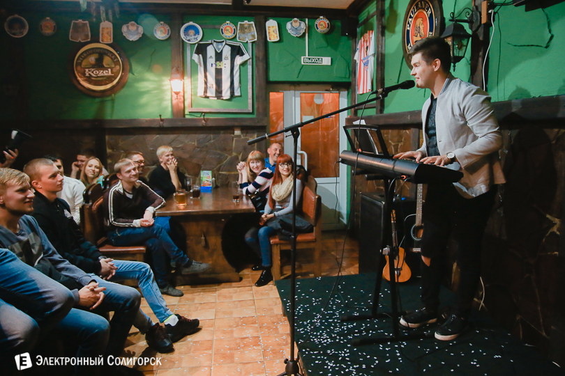 стэнд ап Солигорск паб Енот