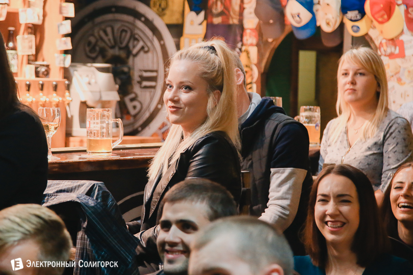 стэнд ап Солигорск паб Енот