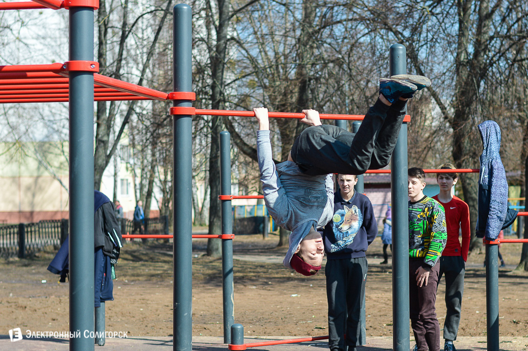 Солигорск улица воркаут стальные скорпионы