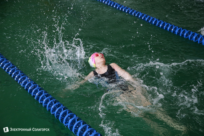 соревнования по плаванию