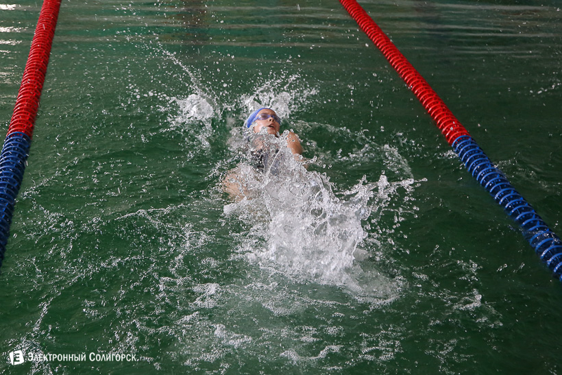 соревнования по плаванию