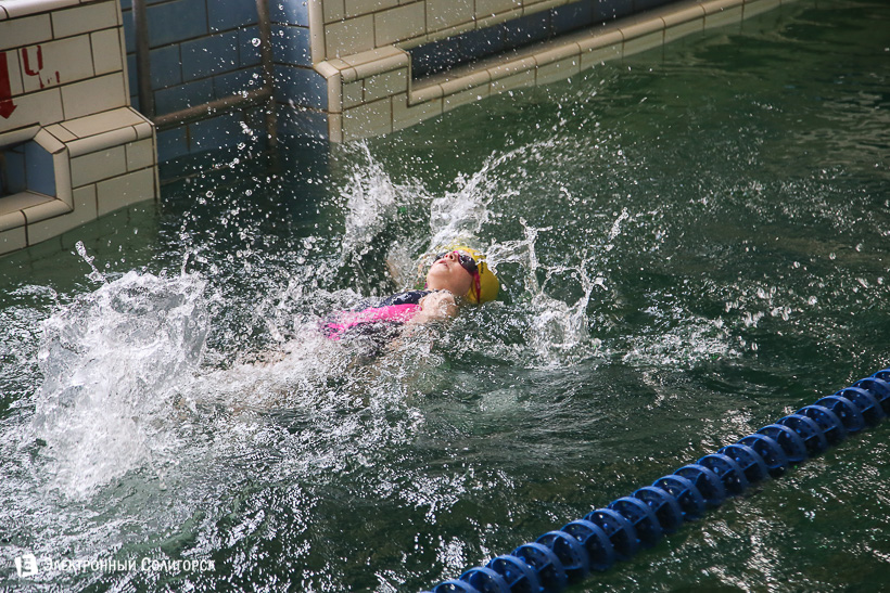 соревнования по плаванию