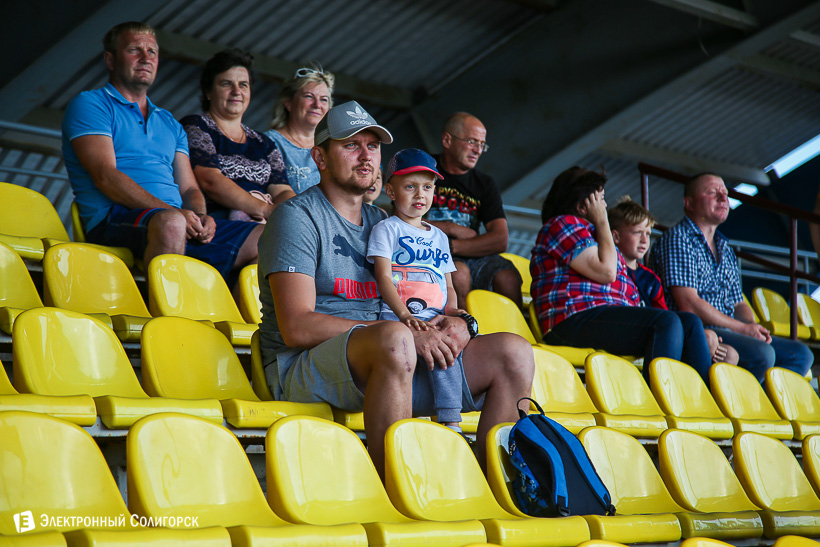 футбол горняк