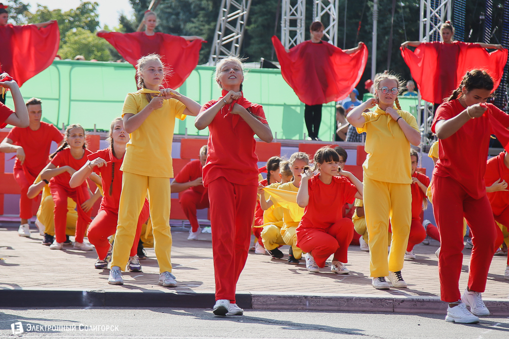 карнавал, солигорску 60