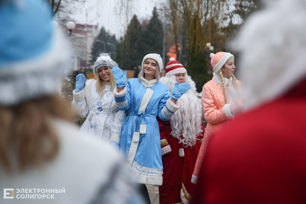 парад дедов морозов солигорск