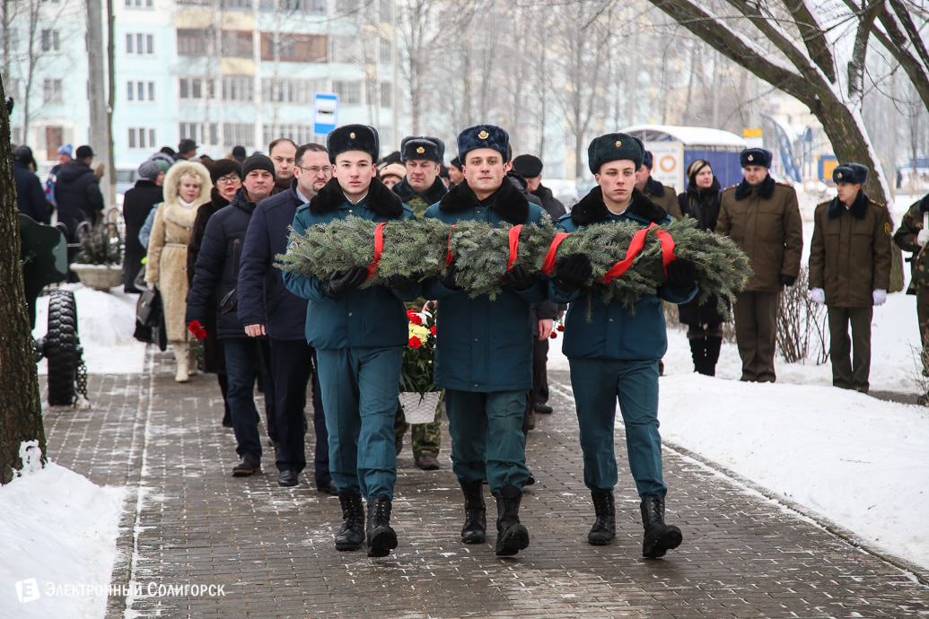 митинг в память воинов-интернационалистов Солигорск
