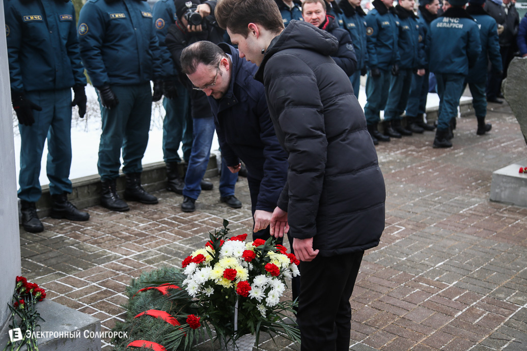 возложение цветов Солигорск