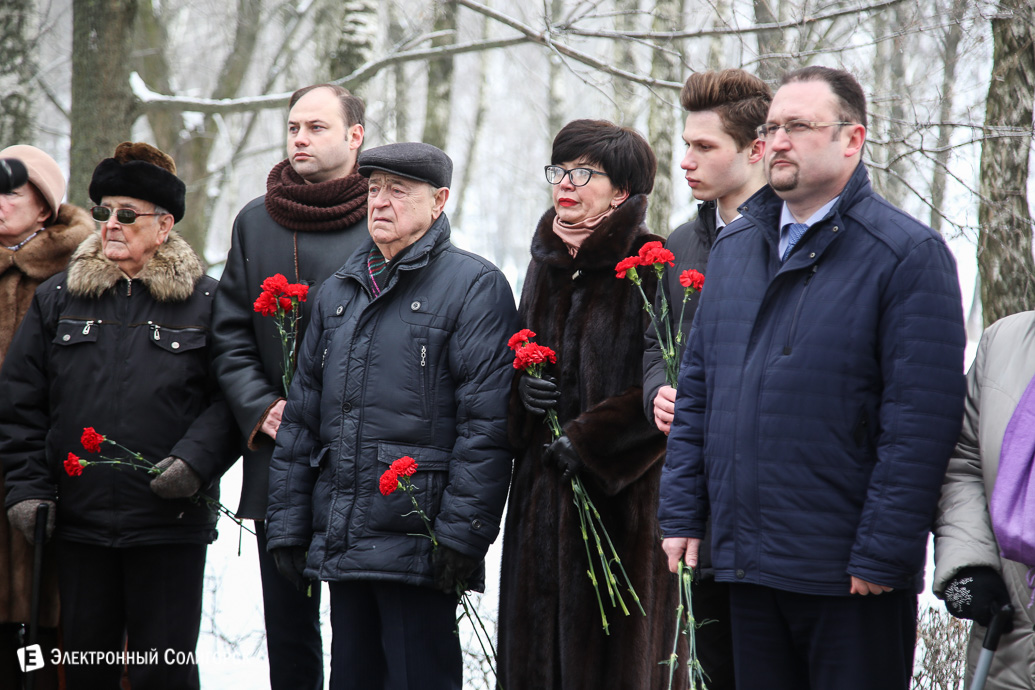 митинг в память воинов-интернационалистов Солигорск