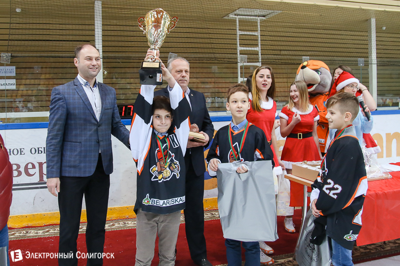 хоккей Солигорск